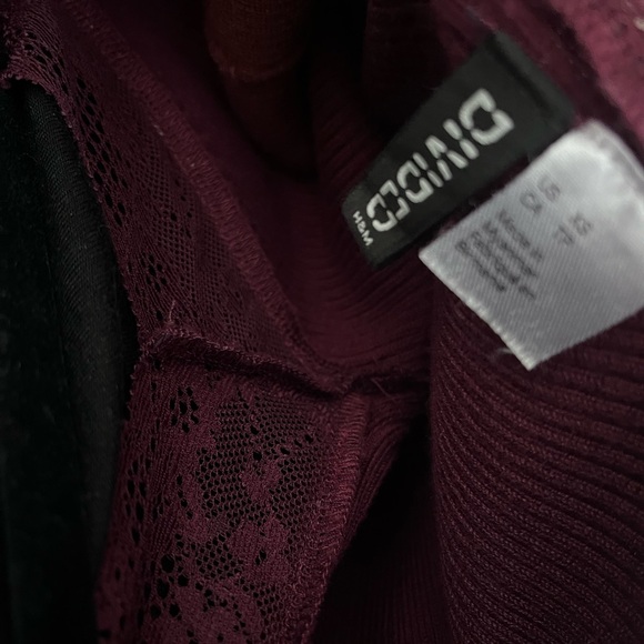 Deep Red Burgundy Lace Ribbed Sweater - Picture 4 of 4